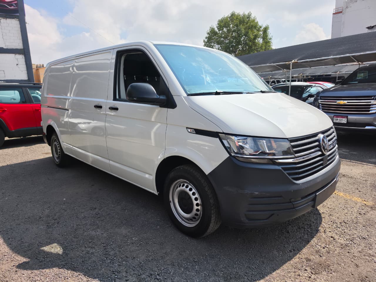 VOLKSWAGEN TRANSPORTER 2022